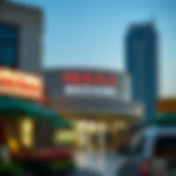 Understanding Meena Bazaar's Closing Times in Dubai Introduction